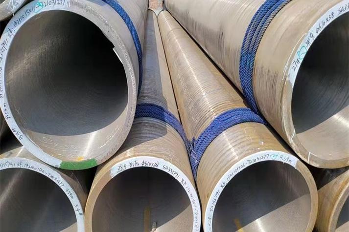 6*1小直徑鐵管是工業重要原料,廣泛用于機械設備,建筑和日常用品制造